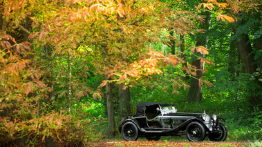 Chantilly Arts & Elégance 2017 - Alfa Romeo 6C 1750 Zagato Spyder noir 3/4 avant droit