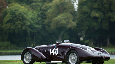 Chantilly Arts & Elégance 2017 - Alfa Romeo 6C 2300B MM Touring Corsa Spyder bordeaux 3/4 arrière gauche