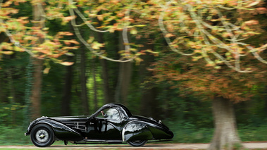 Chantilly Arts & Elégance 2017 - Bugatti Type 57 Atalante noir filé