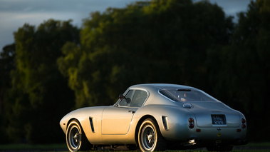 Chantilly Arts & Elégance 2017 - Ferrari 250 GT SWB gris 3/4 arrière gauche