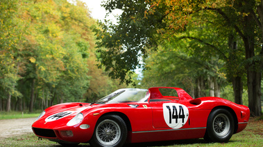 Chantilly Arts & Elégance 2017 - Ferrari 250P rouge 3/4 avant gauche