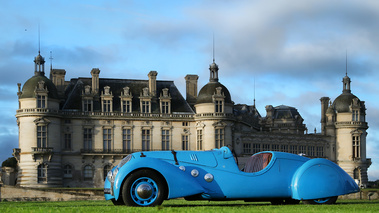 Chantilly Arts & Elégance 2017 - Peugeot 402 Darl'Mat bleu profil