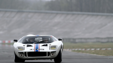 Coupes de Printemps 2012 - Ford GT40 blanc face avant