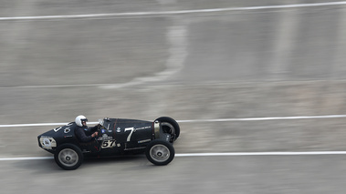 Coupes de Printemps 2013 - Bugatti Type 37 bleu filé