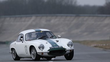 Coupes de Printemps 2013 - Lotus Elan blanc 3/4 avant droit