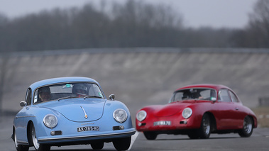 Coupes de Printemps 2013 - Porsche 356 bleu 3/4 avant droit