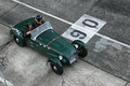 Allard vert 3/4 avant droit vue de haut