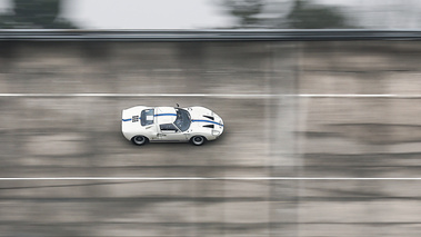 Coupes de Printemps 2016 - Ford GT40 blanc filé