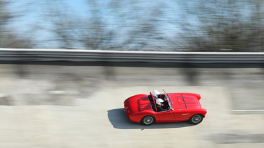 Coupes de Printemps 2017 - Austin Healey rouge 3/4 arrière droit filé