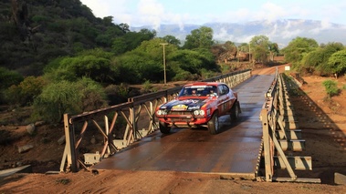 Ford Capri pont, action 3-4 avg