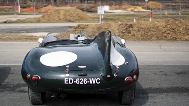 God Save The Car 2018 - Jaguar Type D vert face arrière 