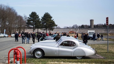 God Save The Car 2018 - Jaguar XK120 FHC gris profil