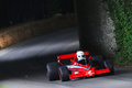 Goodwood Festival of Speed 2017 - ancienne F1 rouge 3/4 avant droit penché