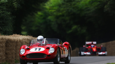 Goodwood Festival of Speed 2017 - Ferrari 250 Testa Rossa rouge 3/4 avant gauche