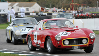 Ferrari 250 GT Lusso, rouge, 3-4 avd