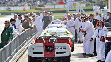 Starting grid paddock, dos