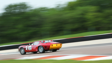 Grand Prix de l'Age d'Or 2016 - Bizzarrini 5300 GT rouge 3/4 arrière gauche filé penché