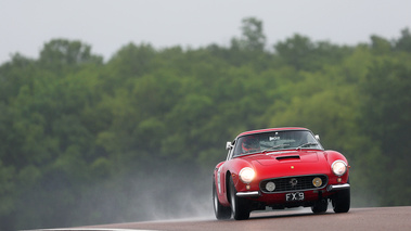 Grand Prix de l'Age d'Or 2016 - Ferrari 250 GT SWB rouge 3/4 avant droit