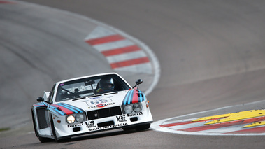 Grand Prix de l'Age d'Or 2016 - Lancia Beta Monte Carlo Martini 3/4 avant droit penché