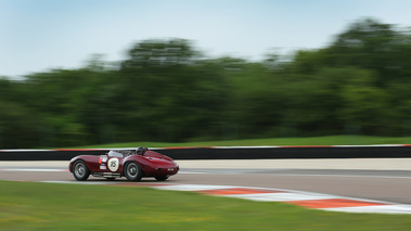 Grand Prix de l'Age d'Or 2016 - Maserati rouge 3/4 arrière gauche filé