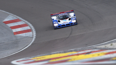 Grand Prix de l'Age d'Or 2016 - Nissan R90C bleu face avant penché 2