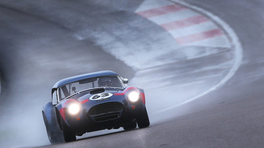 Grand Prix de l'Age d'Or 2016 - Shelby Cobra 427 bleu 3/4 avant droit