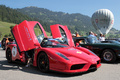 Grand Prix de Montreux 2012 - Ferrari Enzo rouge 3/4 avant droit portes ouvertes