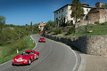 GTO Tour 2017 - Ferrari 250 GTO rouge 3/4 avant gauche vue de haut