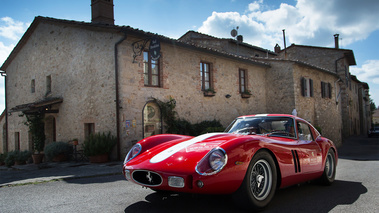 GTO Tour 2017 - Ferrari 250 GTO rouge/blanc 3/4 avant gauche