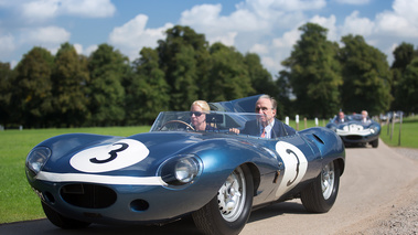 Hampton Court Palace Concours of Elegance 2017 - Jaguar Type D bleu 3/4 avant gauche