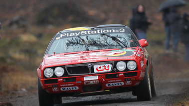 Lancia Beta, rouge, action face