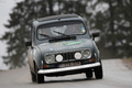 Renault 4, noire, action face