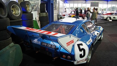 Vente Artcurial LMC 2012 - Ligier JS2 bleu/blanc 3/4 arrière droit