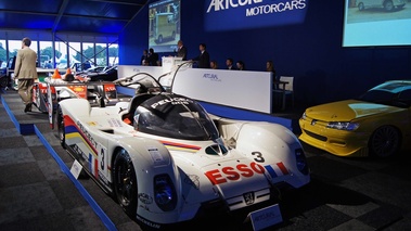 Vente Artcurial LMC 2012 - Peugeot 905 blanc 3/4 avant droit