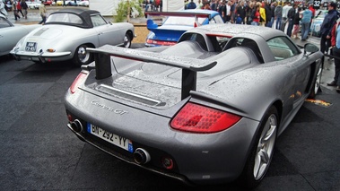 Vente Artcurial LMC 2012 - Porsche Carrera GT anthracite 3/4 arrière droit