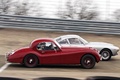 Malte à Montlhéry - Jaguar XK120 bordeaux filé