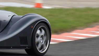 Malte à Montlhéry - Morgan Aero 8 anthracite jante filé