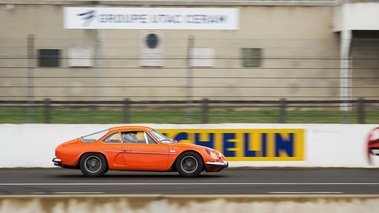 Malte à Montlhéry 2017 - Alpine A110 orange filé