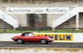 Malte à Montlhéry 2017 - Jaguar Type E Cabriolet rouge filé