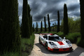 McLaren F1 GTR blanc 3/4 avant droit