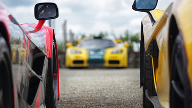 McLaren F1 GTR jaune face avant 