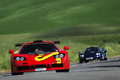 McLaren F1 GTR rouge face avant penché