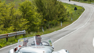 Jaguar XK120, gris action face