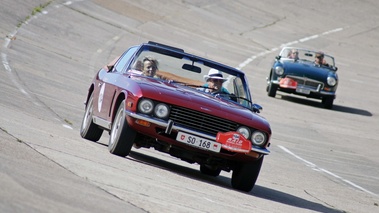 Raid Suisse-Paris 2012 - Jensen Interceptor Convertible bordeaux 3/4 avant droit