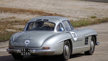 Raid Suisse-Paris 2012 - Mercedes 300 SL gris 3/4 arrière droit