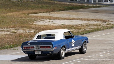 Raid Suisse-Paris 2012 - Shelby GT500 bleu 3/4 arrière droit