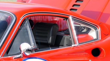 Rallye de Paris Classic 2012 - Ferrari 246 GT Dino rouge appui-tête