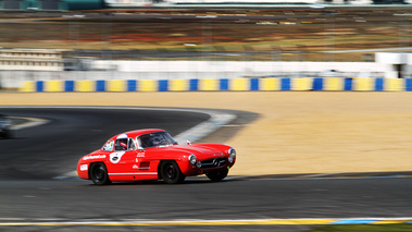 Rallye de Paris Classic 2012 - Mercedes 300 SL rouge 3/4 avant droit filé