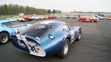 Rallye de Paris Classic 2012 - Shelby Cobra Daytona Coupe bleu 3/4 arrière droit