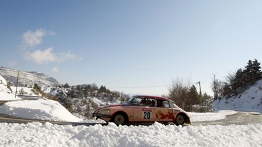 Citroën DS, rose, profil gch